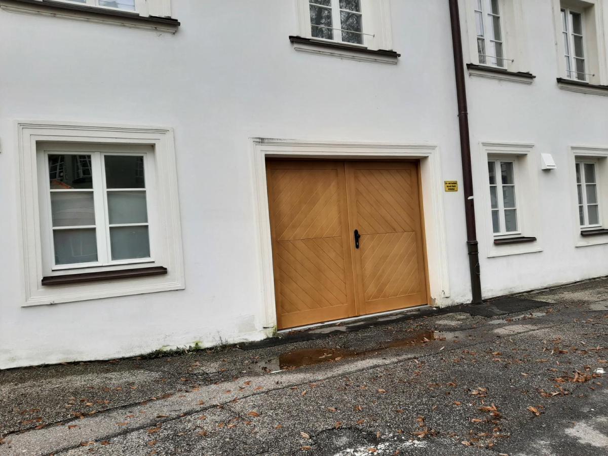 Zentrale Lage I Historisch I Parkplatz I Fahrradkeller Apartment Straubing Exterior photo